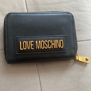 Small Love Moschino wallet